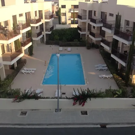 Hills 4 Apt C202 *